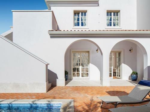 Gorgeous Villa In Vabriga With Private Pool & Garden
