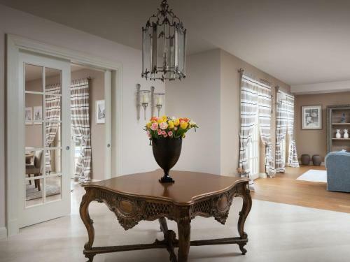 Classicly Constructed Villa In Vabriga With Pool