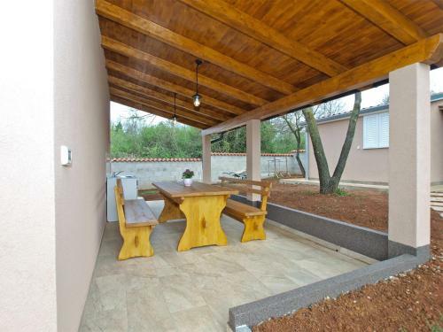 House Valtura 1831