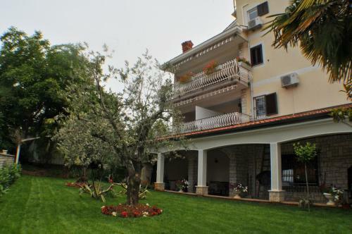 Hostal Haus Liliana