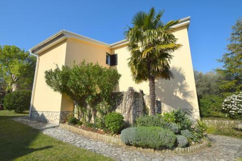 Hostal Apartments Vukas