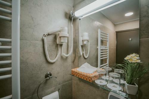 Hostal Pansion Bernarda Nova