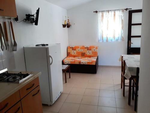 Stone House Oreb