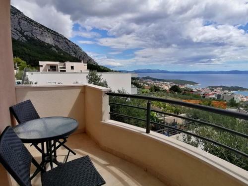 Holiday Home With Pool Arija
