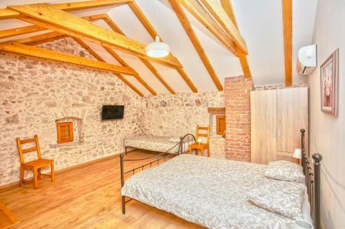 Heritage House With Heated Pool Vrime