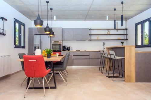 Modern Villa M30 With Private Pool, 3 En-suite Bedrooms