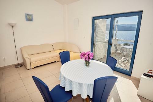 Apartments Sea Front - Free Parking