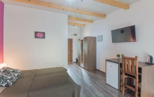 Hostal Rooms Mar - With Pool
