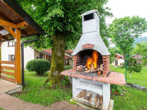 Boutique Apartment In Seli?te Dre?ni?ko With Garden