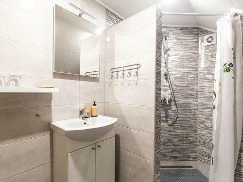 Boutique Apartment In Seli?te Dre?ni?ko With Garden