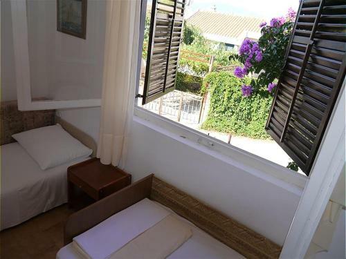 Apartment- Nena