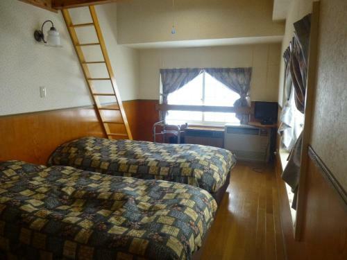 Posada Annex Aburaya