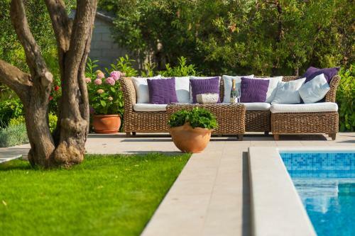 Villa Lucmar - Swimming Pool