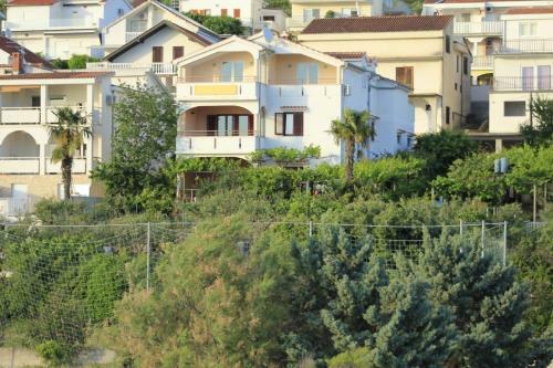 Apartments Ante - 30 M From Sea