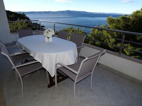 Apartments Ivi