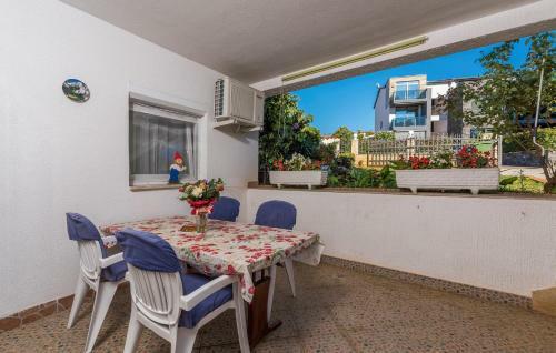 Hostal Apartment Complex Lucija