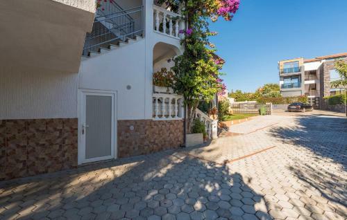 Hostal Apartment Complex Lucija