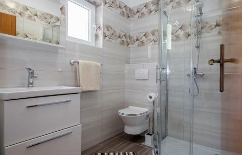 Hostal Apartments Palit Rab