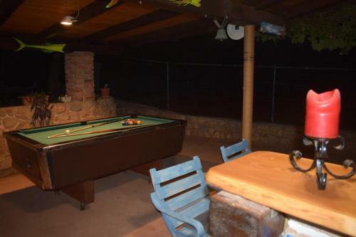 Clay Apartment 2 With Pool