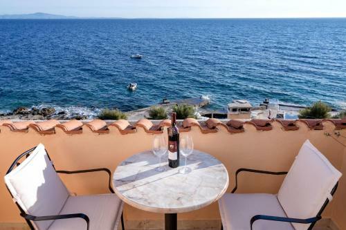Spila Beach Apartments