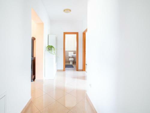 Modern Apartment In Vi?kovo With Balcony