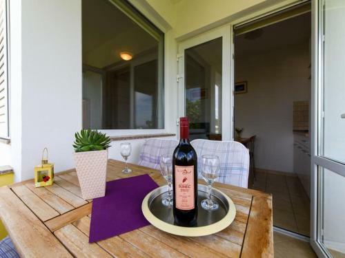 Alluring Apartment In Suko?an Near Sea
