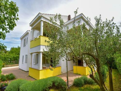 Alluring Apartment In Suko?an Near Sea