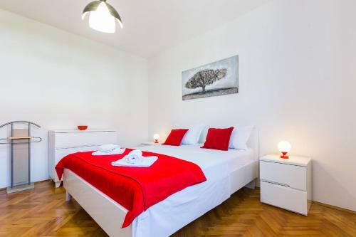 Oleander Apartment