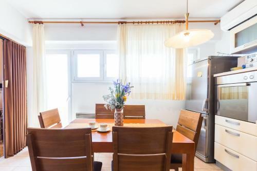 Oleander Apartment