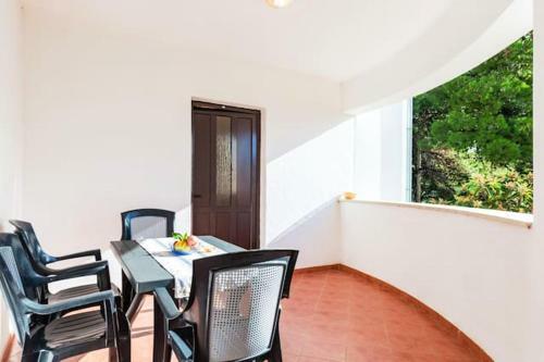 Apartment With One Bedroom In Zavala With Wifi