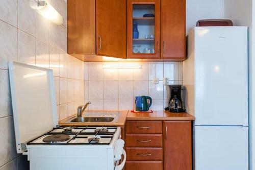 Apartment With One Bedroom In Zavala With Wifi