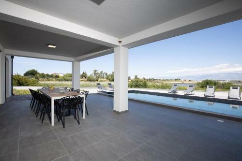 Villa Nin