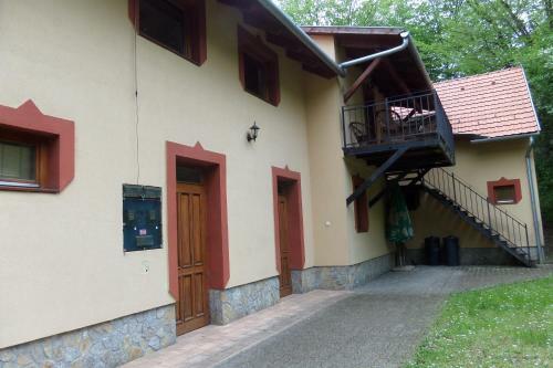 Credo Apartmanh�z