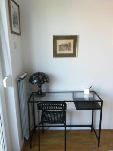 Homy Apartment In Buda, With Safe Garage And Terrace