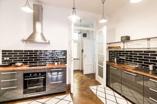 Cityhold Premier Apartment