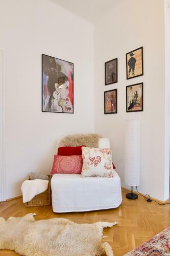 Standard Apartment By Hi5 - Mad�ch Imre 1