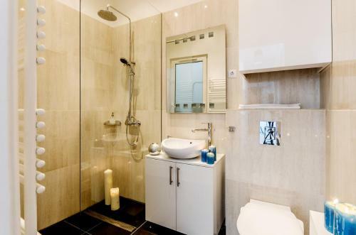 Luxury Paulay Street Apartment