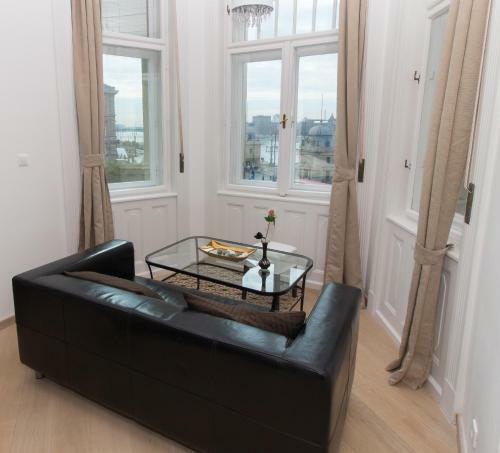 Bed & Breakfast Butterfly Home Danube