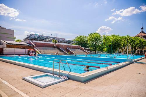 Bed & Breakfast Cvse Clubh�z �s Panzi�