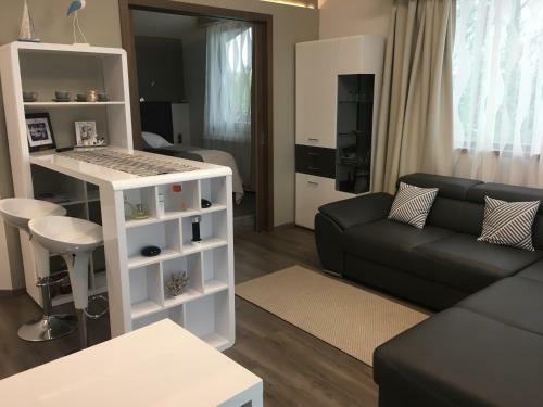 Hostal Calypso Lakeside Rooms & Lux Apartments