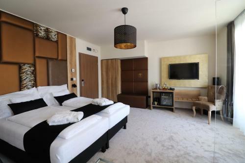 Hotel Baobab Suites