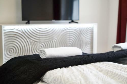 Az�r Apartments - Hostaid