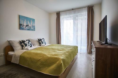 Az�r Apartments - Hostaid