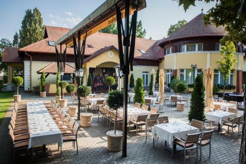 Garden Hotel Wellness �s Konferencia
