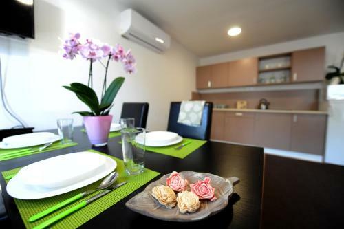Bed & Breakfast Tiszaliget Apartman �s Sz�ll�