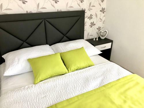 Deluxe Apartments