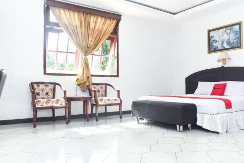 Reddoorz Plus @ Tirta Kencana Hotel