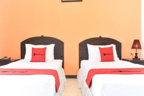 Reddoorz Plus @ Tirta Kencana Hotel