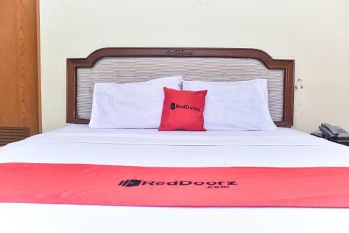 Reddoorz Plus @ Tirta Kencana Hotel