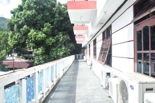 Reddoorz Plus @ Tirta Kencana Hotel